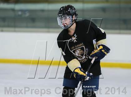 Thumbnail 2 in Fort Zumwalt East vs. Chaminade photogallery.