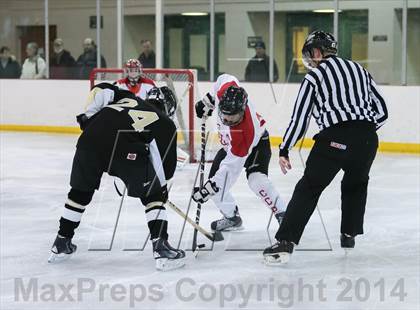 Thumbnail 2 in Fort Zumwalt East vs. Chaminade photogallery.