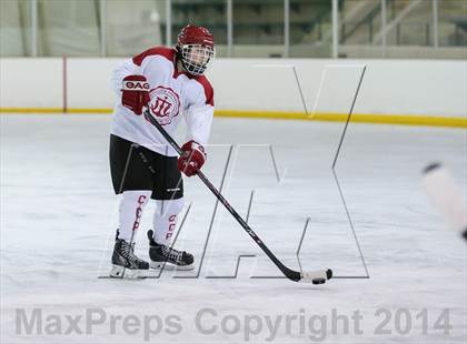 Thumbnail 3 in Fort Zumwalt East vs. Chaminade photogallery.