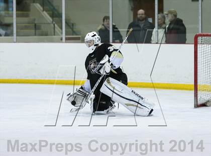 Thumbnail 1 in Fort Zumwalt East vs. Chaminade photogallery.