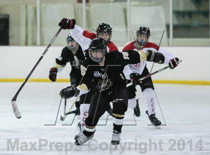 Thumbnail 1 in Fort Zumwalt East vs. Chaminade photogallery.