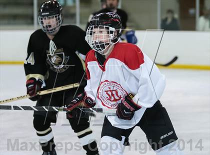 Thumbnail 2 in Fort Zumwalt East vs. Chaminade photogallery.