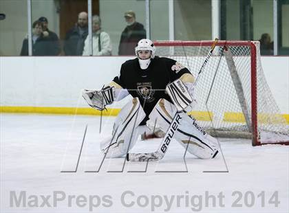 Thumbnail 2 in Fort Zumwalt East vs. Chaminade photogallery.
