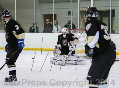 Thumbnail 3 in Fort Zumwalt East vs. Chaminade photogallery.