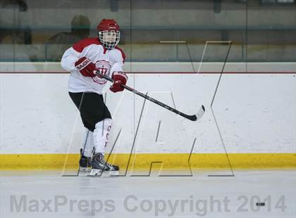 Thumbnail 3 in Fort Zumwalt East vs. Chaminade photogallery.