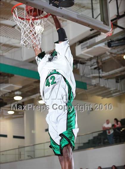 Thumbnail 3 in Ribet Academy vs. Hesperia Christian (CIF SS D6AA Playoffs) photogallery.