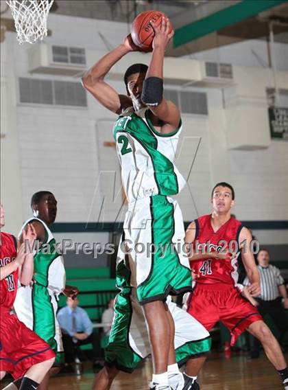 Thumbnail 3 in Ribet Academy vs. Hesperia Christian (CIF SS D6AA Playoffs) photogallery.