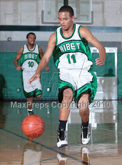 Thumbnail 1 in Ribet Academy vs. Hesperia Christian (CIF SS D6AA Playoffs) photogallery.