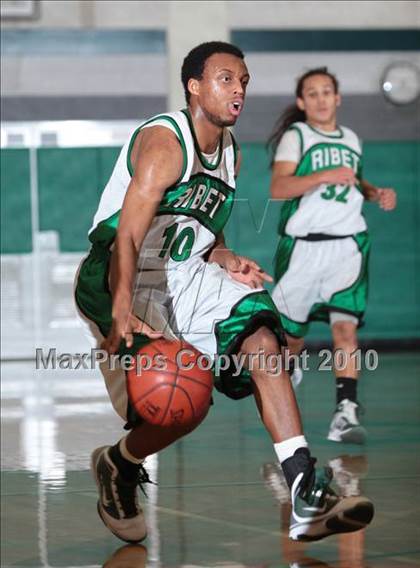 Thumbnail 3 in Ribet Academy vs. Hesperia Christian (CIF SS D6AA Playoffs) photogallery.