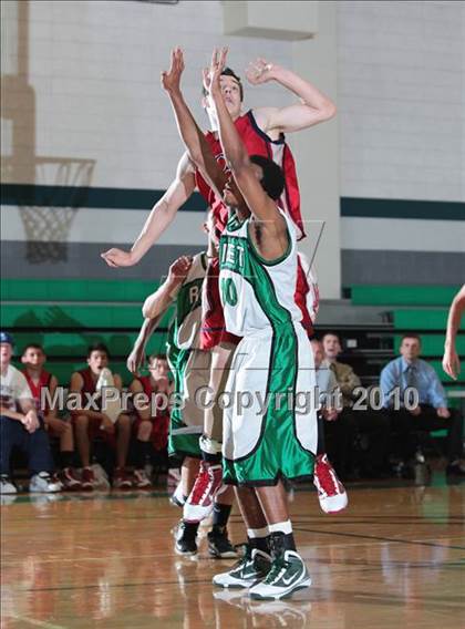 Thumbnail 2 in Ribet Academy vs. Hesperia Christian (CIF SS D6AA Playoffs) photogallery.