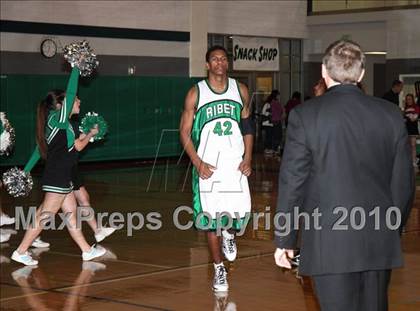 Thumbnail 1 in Ribet Academy vs. Hesperia Christian (CIF SS D6AA Playoffs) photogallery.