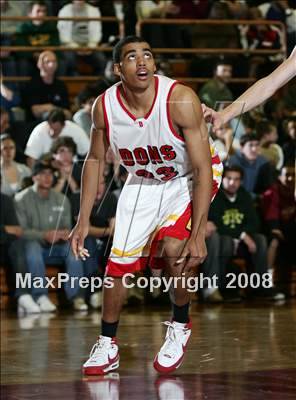 Thumbnail 2 in Dominguez vs. Campbell Hall (MaxPreps Holiday Classic) photogallery.
