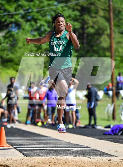 Thumbnail 2 in UIL 15 5A District Meet photogallery.