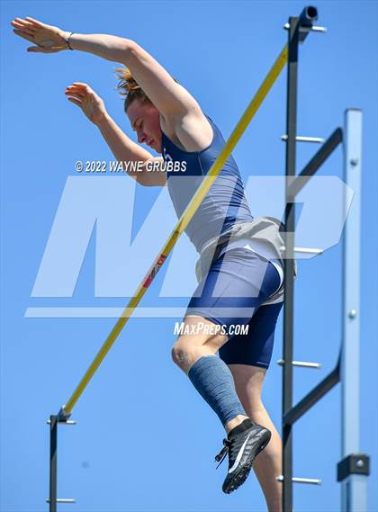 Thumbnail 3 in UIL 15 5A District Meet photogallery.