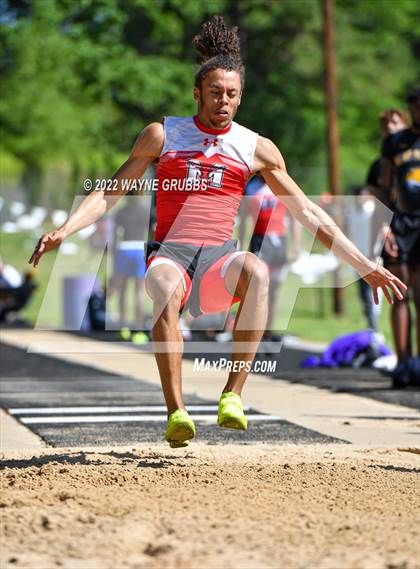 Thumbnail 2 in UIL 15 5A District Meet photogallery.