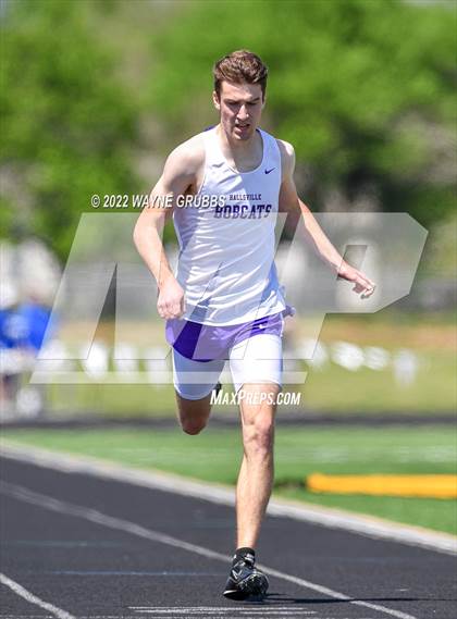Thumbnail 2 in UIL 15 5A District Meet photogallery.