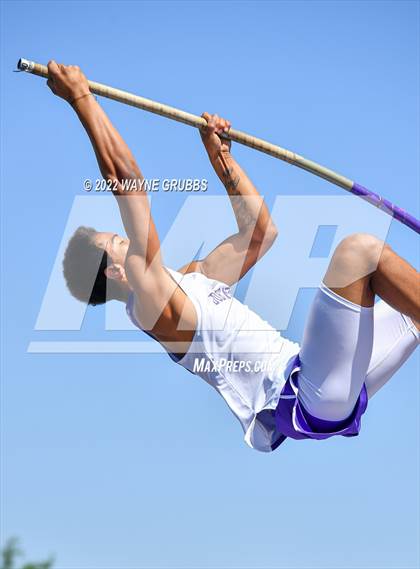 Thumbnail 1 in UIL 15 5A District Meet photogallery.