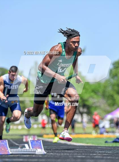 Thumbnail 1 in UIL 15 5A District Meet photogallery.