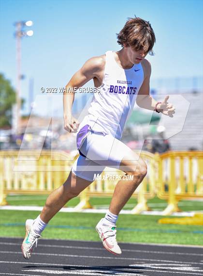 Thumbnail 1 in UIL 15 5A District Meet photogallery.