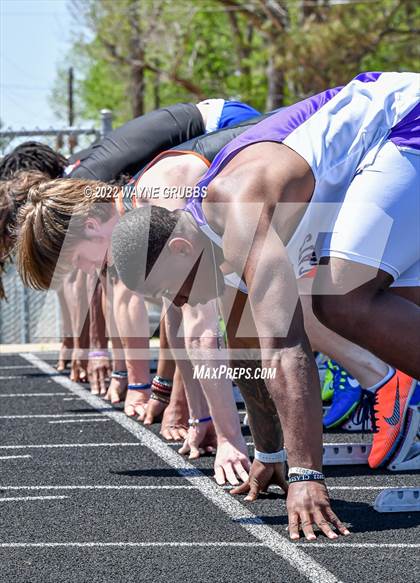 Thumbnail 2 in UIL 15 5A District Meet photogallery.