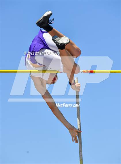 Thumbnail 1 in UIL 15 5A District Meet photogallery.