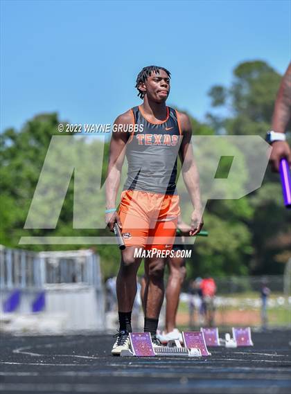 Thumbnail 2 in UIL 15 5A District Meet photogallery.