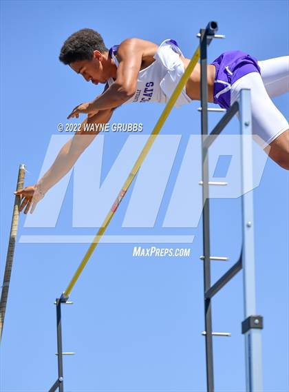 Thumbnail 1 in UIL 15 5A District Meet photogallery.