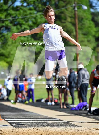 Thumbnail 3 in UIL 15 5A District Meet photogallery.