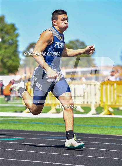 Thumbnail 3 in UIL 15 5A District Meet photogallery.