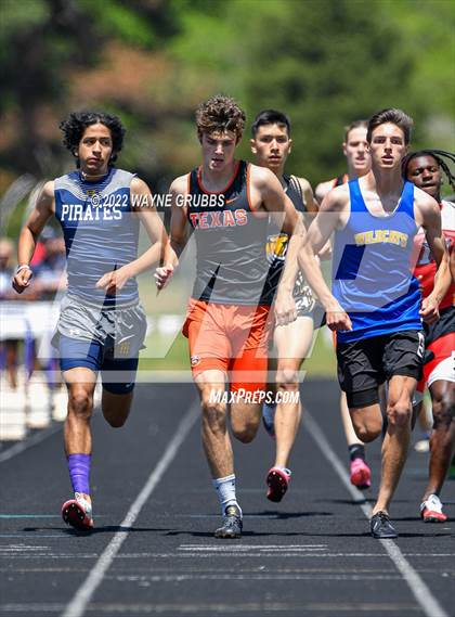 Thumbnail 1 in UIL 15 5A District Meet photogallery.