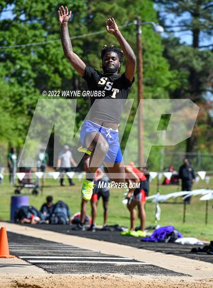 Thumbnail 2 in UIL 15 5A District Meet photogallery.