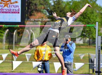 Thumbnail 3 in UIL 15 5A District Meet photogallery.