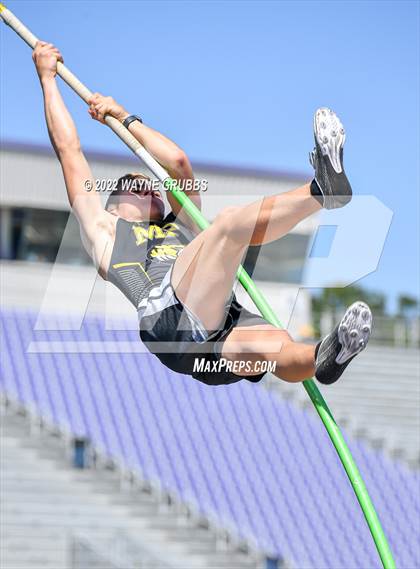 Thumbnail 3 in UIL 15 5A District Meet photogallery.
