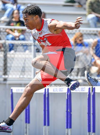 Thumbnail 1 in UIL 15 5A District Meet photogallery.