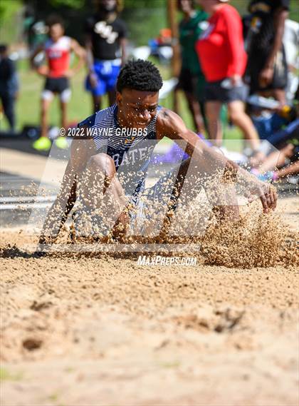 Thumbnail 2 in UIL 15 5A District Meet photogallery.