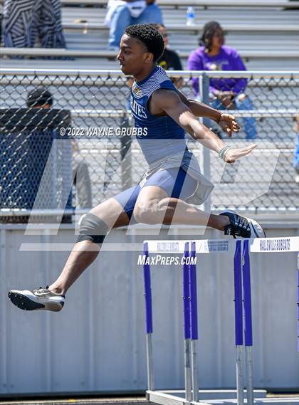Thumbnail 2 in UIL 15 5A District Meet photogallery.
