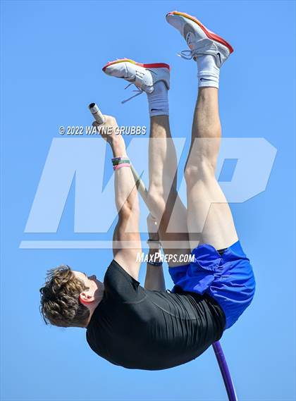 Thumbnail 2 in UIL 15 5A District Meet photogallery.
