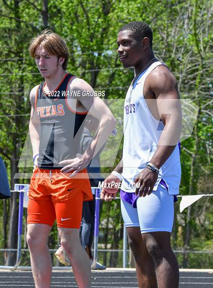 Thumbnail 1 in UIL 15 5A District Meet photogallery.