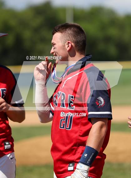 Thumbnail 2 in Sayre vs Southern Columbia (PIAA District IV 2A Final) photogallery.