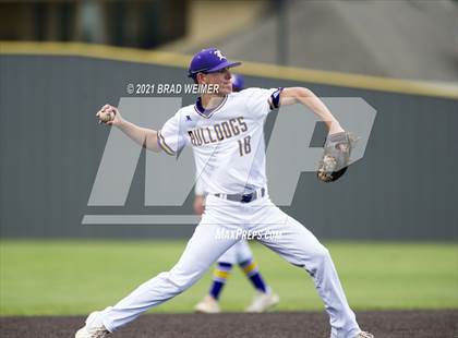 Thumbnail 2 in E.D. White @ Lutcher photogallery.