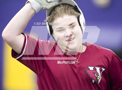 Thumbnail 2 in E.D. White @ Lutcher photogallery.