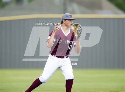Thumbnail 3 in E.D. White @ Lutcher photogallery.