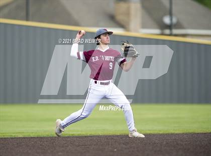 Thumbnail 2 in E.D. White @ Lutcher photogallery.