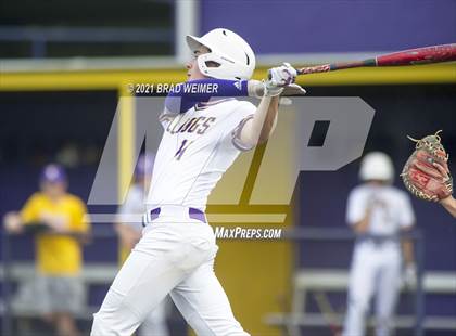 Thumbnail 2 in E.D. White @ Lutcher photogallery.