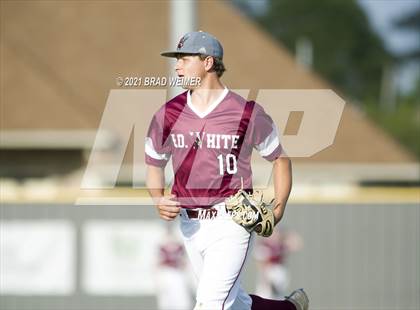Thumbnail 1 in E.D. White @ Lutcher photogallery.