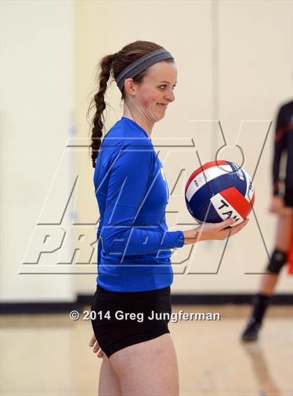 Thumbnail 1 in Tamalpais vs. Cardinal Newman (Nor-Cal Invitational) photogallery.