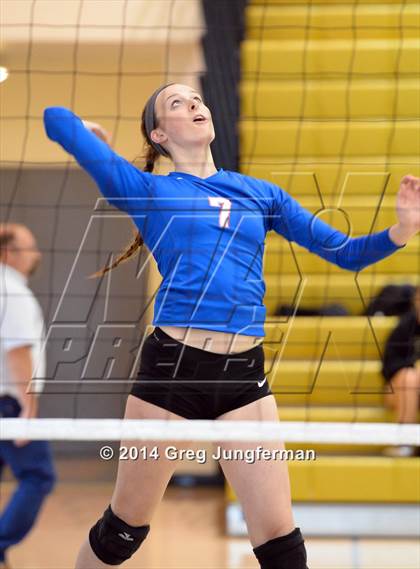 Thumbnail 3 in Tamalpais vs. Cardinal Newman (Nor-Cal Invitational) photogallery.