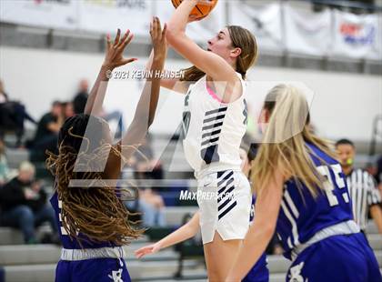 Thumbnail 1 in Bingham @ Syracuse photogallery.