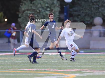 Thumbnail 2 in La Canada vs Maranatha photogallery.