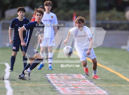 Thumbnail 1 in La Canada vs Maranatha photogallery.